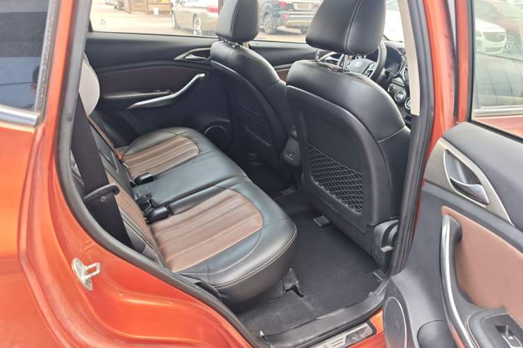 Used BYD Song 2016 Gaishi Edition 1.5TI Manual Haoya Model