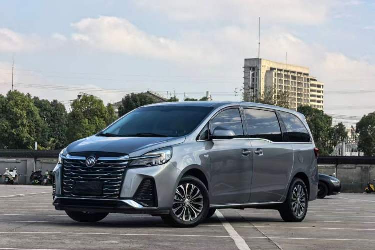 Used Buick GL8 2023 Land Executive Class Comfort Model