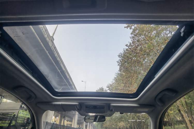 Used Subaru Forester 2016 2.0i Luxury Navigation Edition
