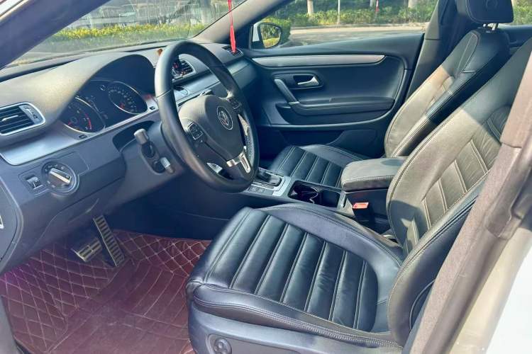 Used Volkswagen FAW-Volkswagen CC 2016 1.8TSI Prestige Model Interior 6