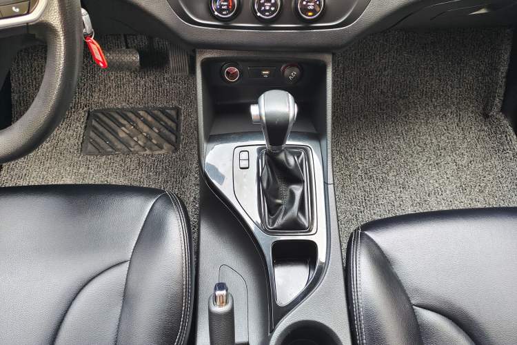 Used Baojun 730 2019 1.5T CVT Fashion Model 7 Seats China V Emission Standard