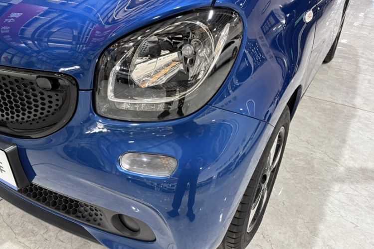 Used smart forfour 2018 0.9T 66 kW Fashion Edition