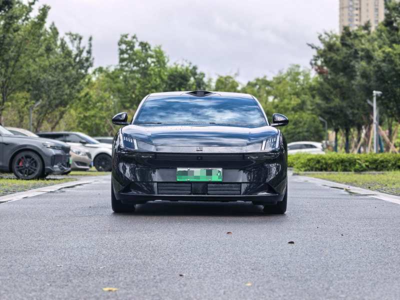 Used Lynk & Co Z10 2025 95 kWh 806 km Range Rear-Wheel Drive Advanced Driver-Assistance System Max — 3