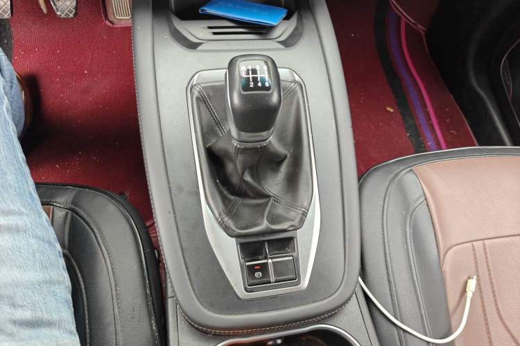 Used JETOUR X70M 2022 1.5T Manual Advanced Partner 7-Seater