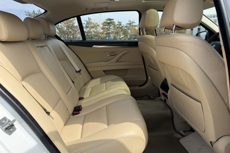 Used BMW 5 Series 2014 525Li Luxury Design Package
