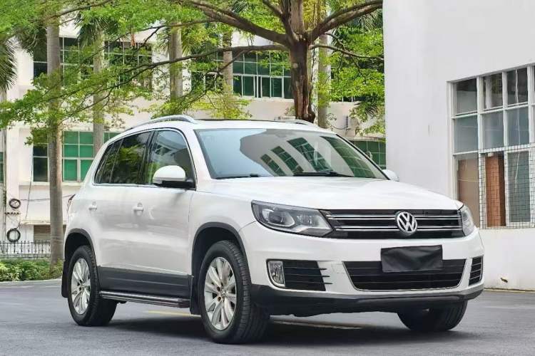 Used Volkswagen Tiguan 2015 1.8TSI Automatic Two-Wheel Drive Luxury Model Exterior 2