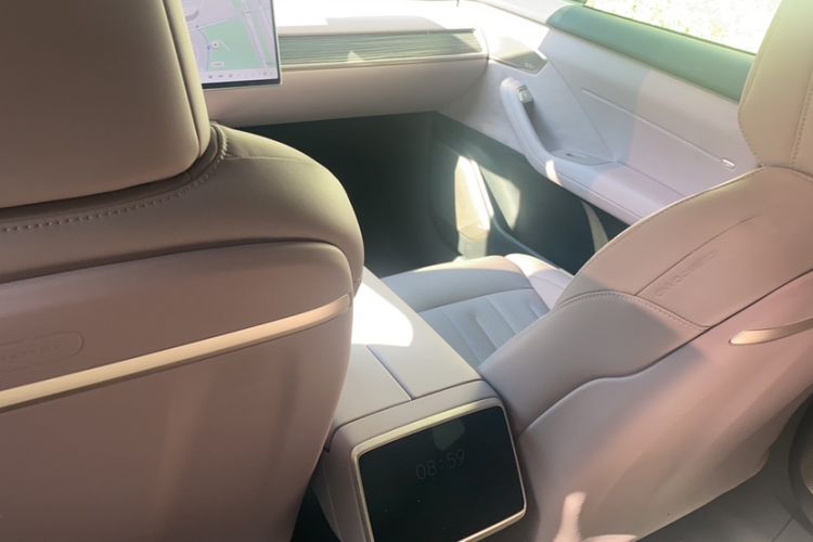 Used ONVO L60 2024 60 kWh Rear-Drive Version
