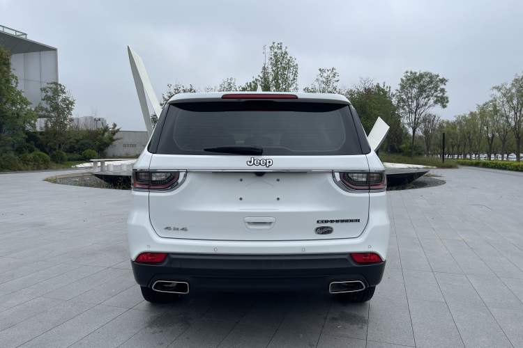 Used Jeep Commander 2018 2.0T Two-Wheel Drive Enjoyment Version China VI Emission Standard