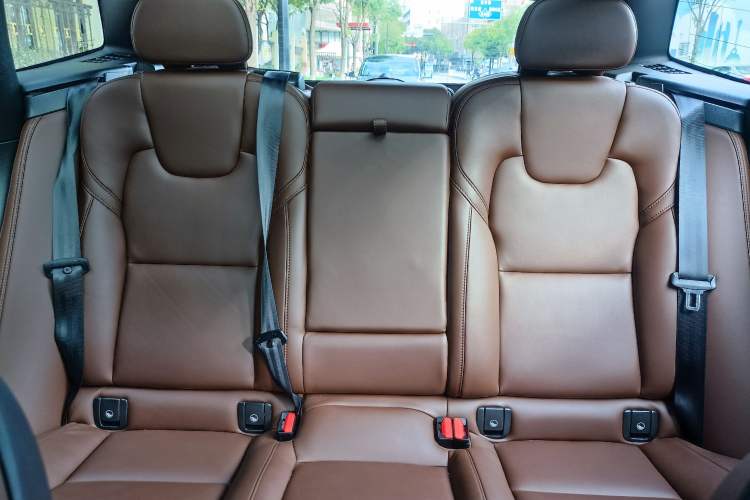 Used Volvo XC60 New Energy 2024 T8 Plug-in Hybrid Long-Range All-Wheel Drive Smart Luxury Edition