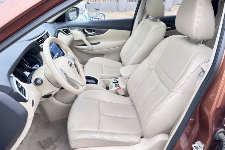 Used Nissan X-Trail 2014 2.5L CVT Leading Edition 4WD