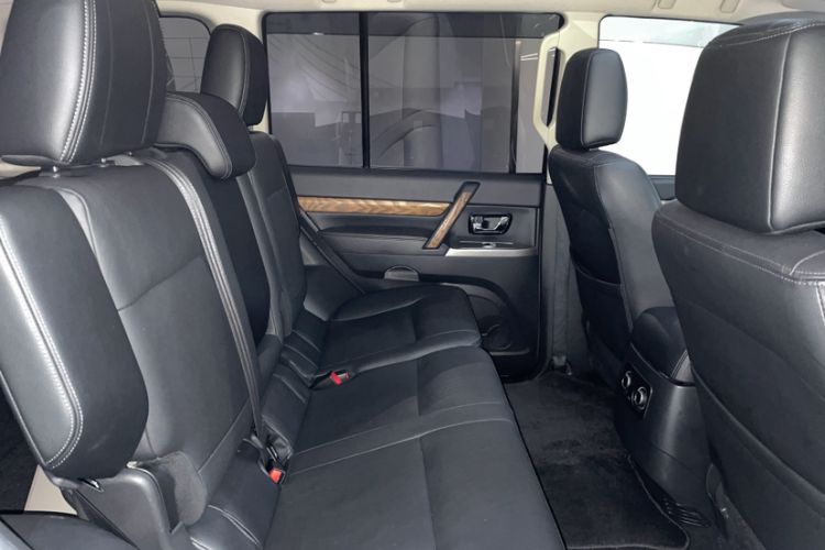 Used Mitsubishi Pajero 2019 3.0L Automatic Prestige Edition