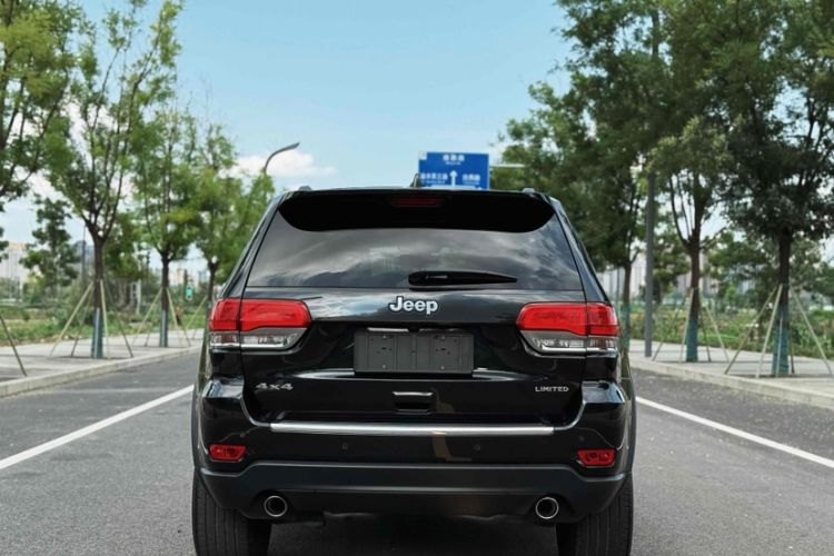 Used Jeep Grand Cherokee 2014 3.0L Comfort Navigation Edition