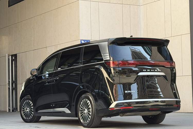 Used Denza D9 2024 DM-i 1050 Luxury Model