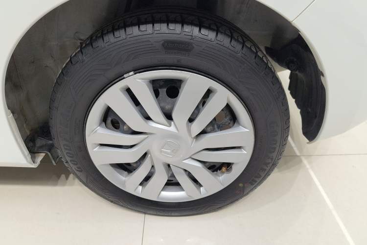 Used Honda Fit 2016 1.5L LXS CVT Comfort Sunroof Version Exterior 8