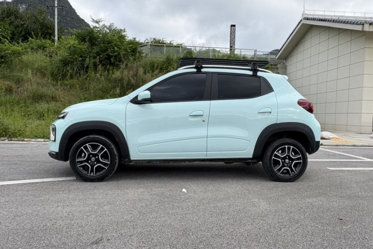 Used Dongfeng NAMMI BOX 2022 Revised Light Wind Edition 201 km Standard Version
