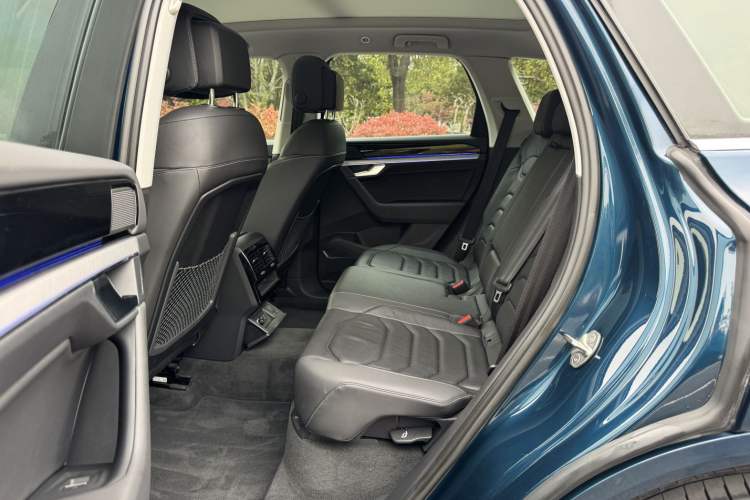 Used Volkswagen Touareg 2022 2.0 TSI RuiShang Edition Interior 7