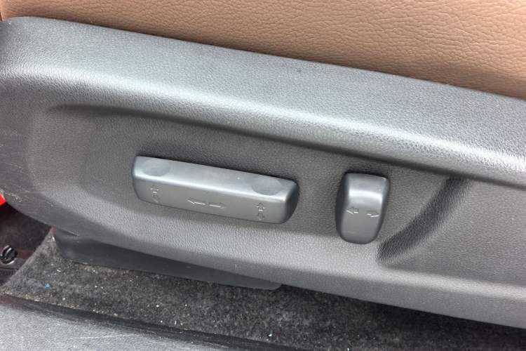 Used Acura CDX 2016 1.5T Two-Wheel Drive Deluxe Edition
