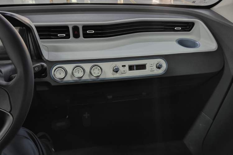 Used Wuling Hongguang MINIEV 2021 Macaron Fashion Model Lithium Iron Phosphate