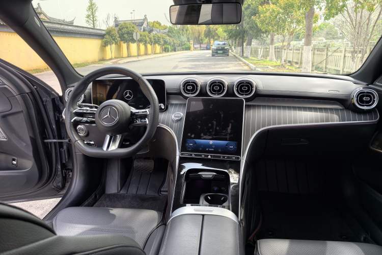 Used Mercedes-Benz C-Class 2023 C 260 L Bright Night Sports Edition Interior 4