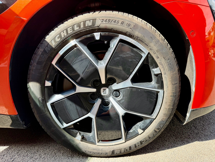 Xiaomi Auto SU7 2024 Rear-Drive Long-Range Intelligent Driving Version — снимка 14