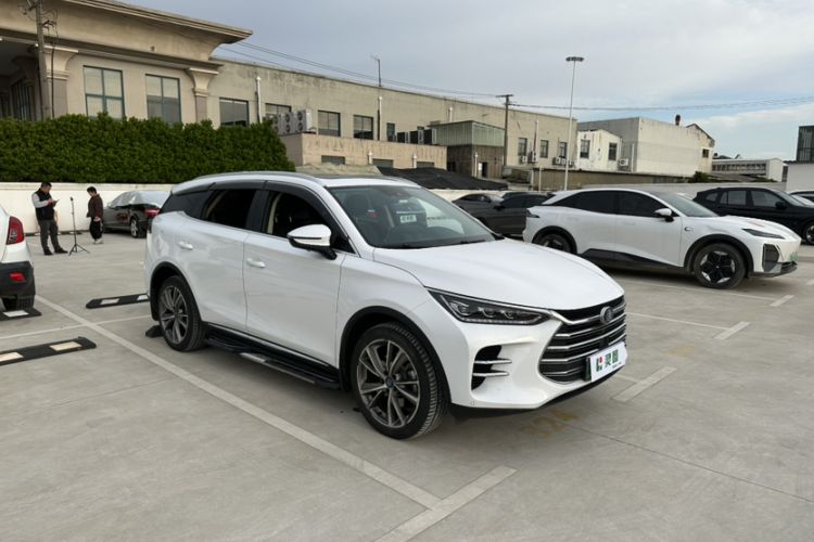 Used BYD Tang New Energy 2020 DM 2.0T Dual-Engine All-Wheel Drive Prestige 7-Seater China VI Standard