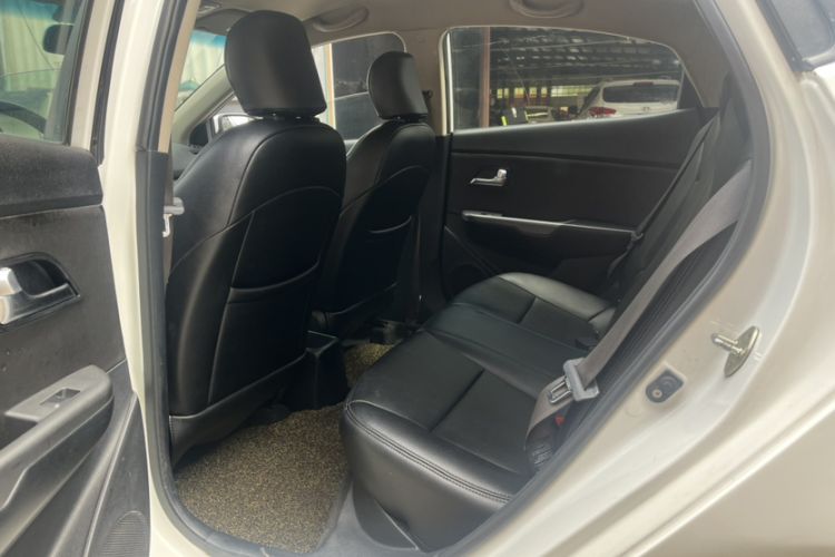 Used Kia K2 2015 Sedan 1.4L Automatic GLS
