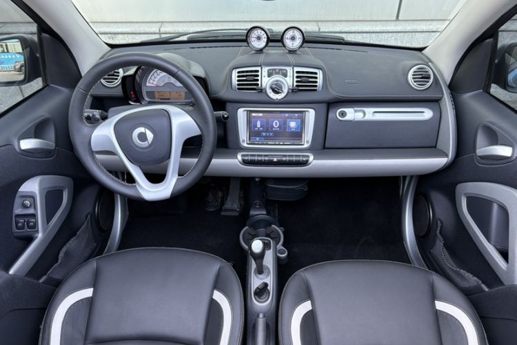 Used smart fortwo 2013 1.0T Convertible Passion Edition
