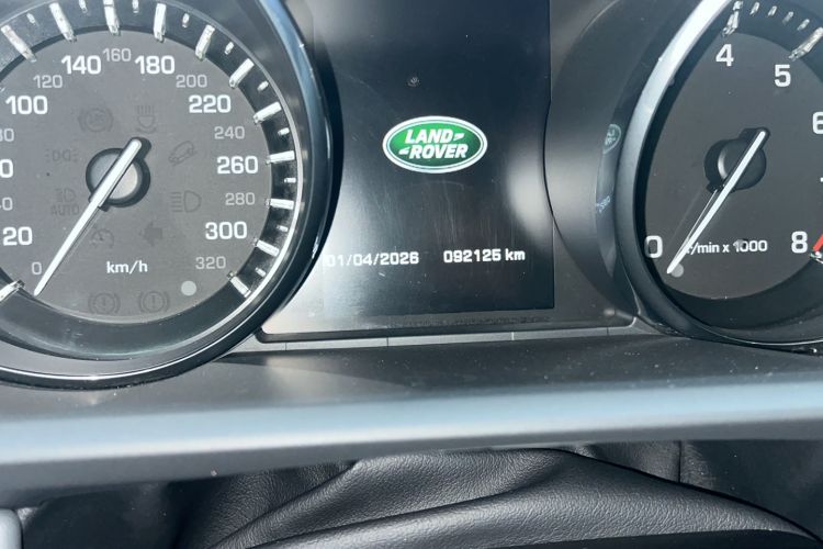 Used Land Rover Range Sport 2015 3.0 SC V6 HSE Odometer Close Up