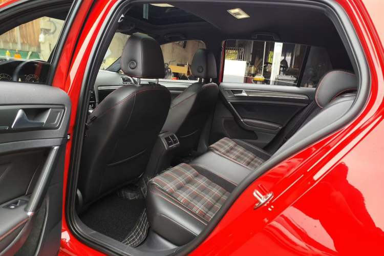 Used Volkswagen Golf GTI 2018 2.0 TSI GTI
