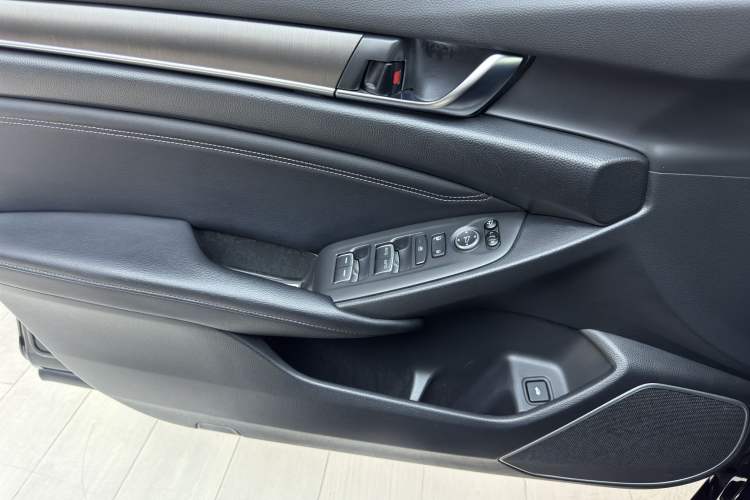 Used Honda Accord 2018 230TURBO Comfort Version National V