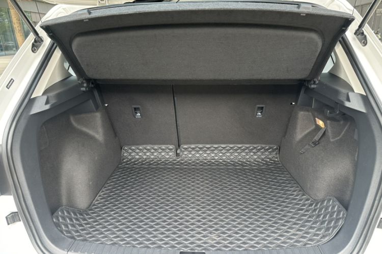 Used Volkswagen Tharu 2021 330TSI All-Wheel Drive Luxury PLUS Version
