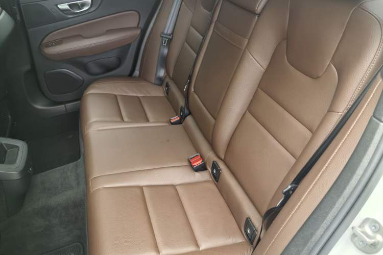 Used Volvo S60 2022 B4 Zhiyi Luxury Edition
