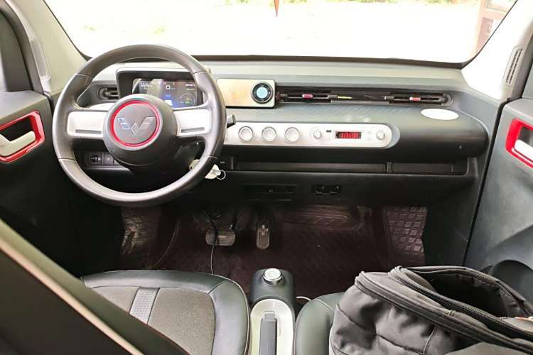 Used Wuling Hongguang MINIEV 2022 GAMEBOY 200km Gaming Edition with Lithium Iron Phosphate