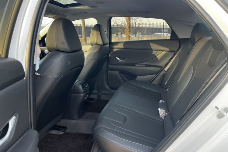 Used Hyundai Elantra 2023 1.5L CVT GLX Elite Edition
