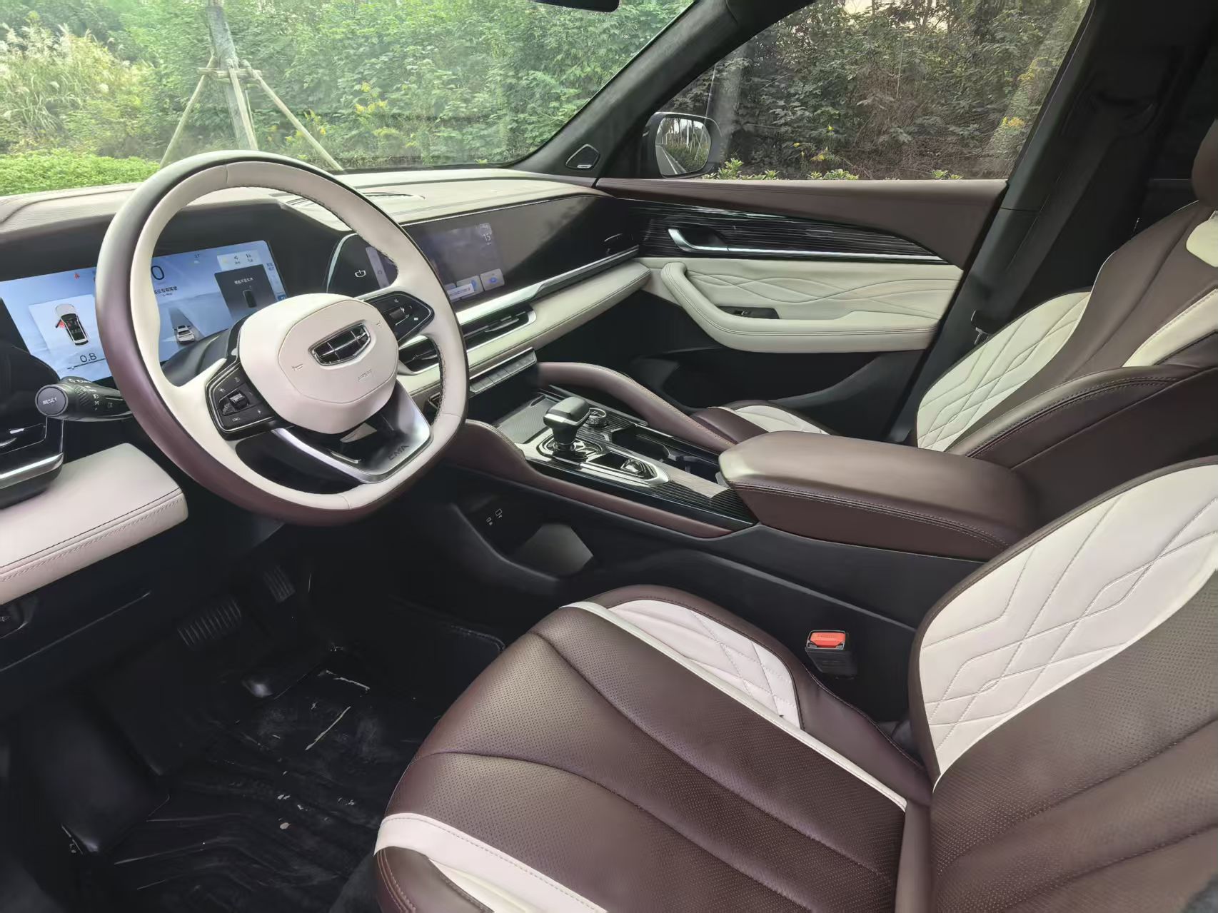 Geely Auto Monjaro L 2021 2.0TD DCT EVO Two-Wheel Drive Smart Luxury Version — снимка 20