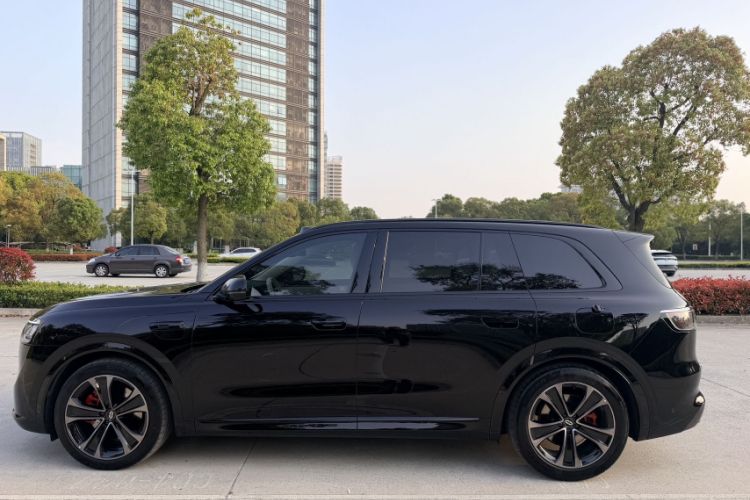 Used Hima AITO M8 2025 Extended-Range Max+ Version 53.4 kWh 5-Seater Edition Exterior 6