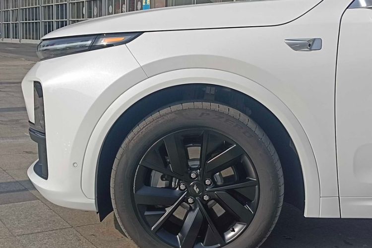 Used Li Auto L7 2023 Air model
