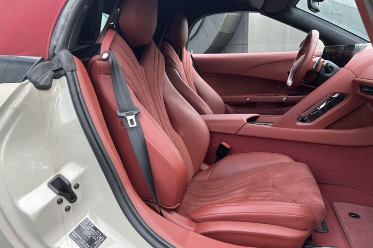 Used MG Cyberster 2024 520 km Legendary All-Wheel-Drive Red Canopy Version
