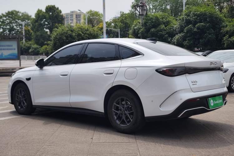 Used BYD Seal 06 New Energy 2025 DM-i Smart Drive 80KM Luxury Model Exterior 3