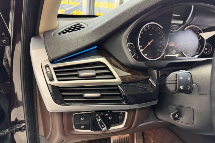 Used BMW X5 2018 xDrive28i
