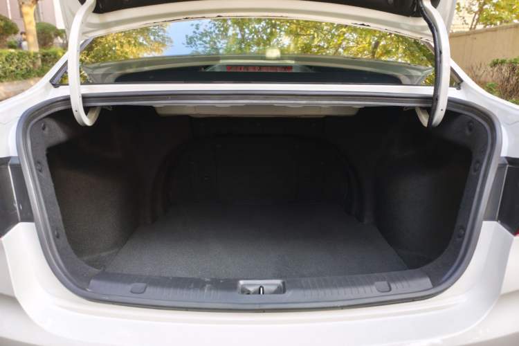 Used CHANGAN Eado DT 2019 1.6L Manual Comfort Model China VI Standard