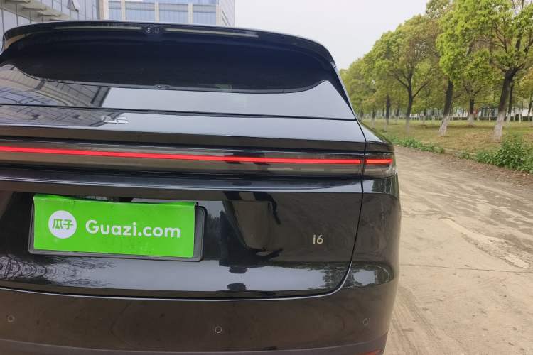 Used Li Auto i6 2025 Model Four-Wheel-Drive Standard Type Exterior 11