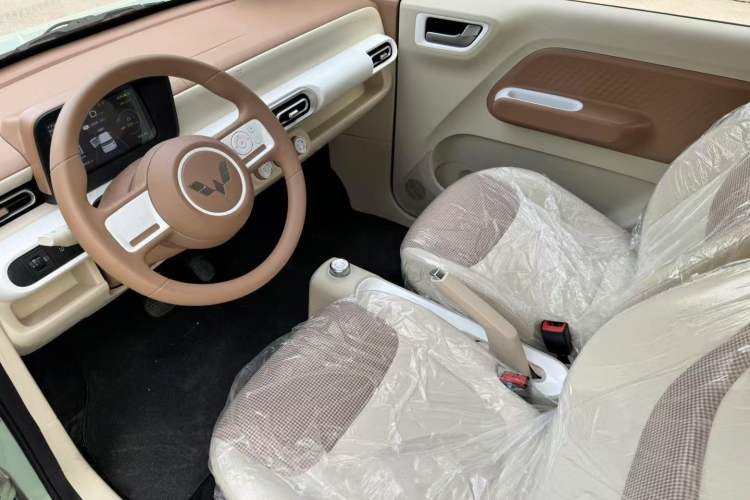 Used Wuling Hongguang MINIEV 2024 3rd Generation 215km Youth Edition