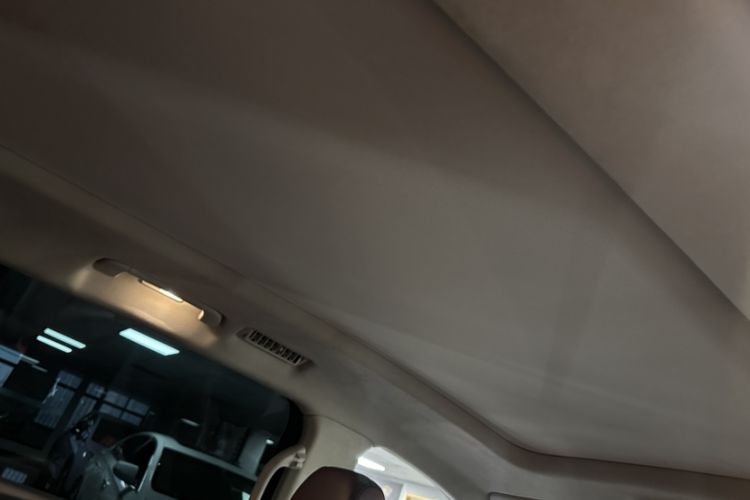 Used Hongqi HS7 2023 2.0T Automatic All-Wheel-Drive Flagship Edition Six Seats Headliner