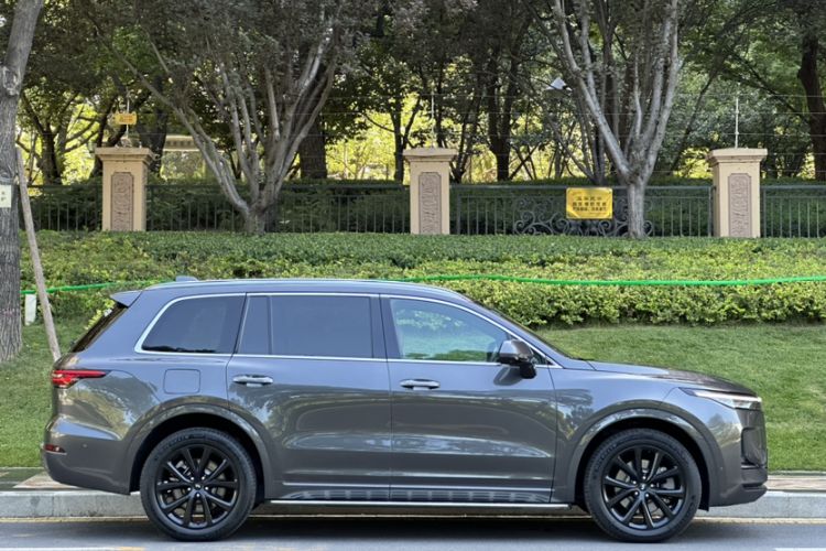 Used Li Auto ONE 2021 Extended-Range 6-Seater Version Exterior 4