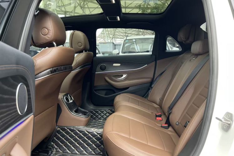 Used Mercedes-Benz E-Class New Energy 2021 E 350 e L Plug-in Hybrid Sports Sedan
