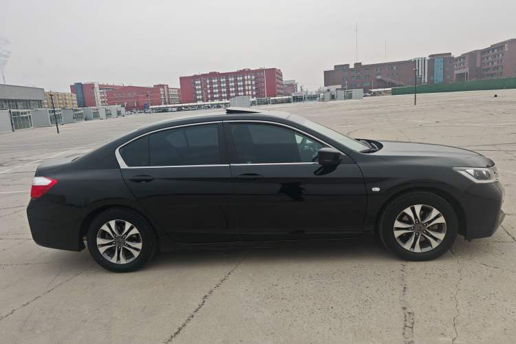 Used Honda Accord 2015 2.0L LX Comfort Edition
