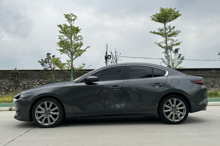 Used Mazda 3 Axela 2022 2.0L Automatic Zhiyao Edition