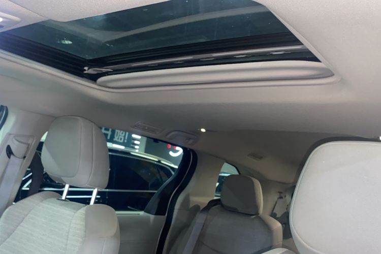 Used Toyota SIENNA 2023 2.5L Hybrid Comfort Edition Headliner