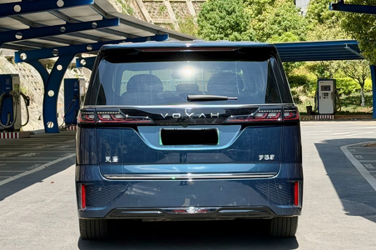 Used VOYAH Dream 2025 PHEV Four-Wheel Drive Excellence Kunpeng Edition